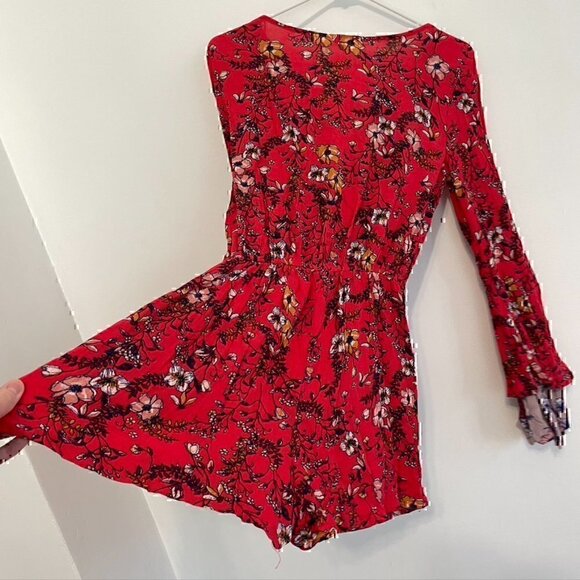 XHILARATION Coral Red Multi Floral Long Bell Flare Sleeve Wrap Surplice Romper S - Picture 12 of 12
